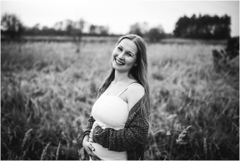 Bohemian maternity session in Europe | Family photographer in Poland