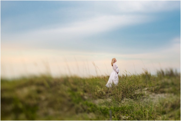 Intimate Maternity Session in Atlantic Beach. Pregnancy photographer Jacksonville, Florida. Expecting mom and dad to be. Ponte Vedra maternity photographer