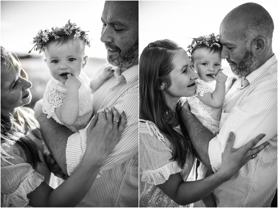 Little flower child and her family | session in the field by Jacksonville photographer