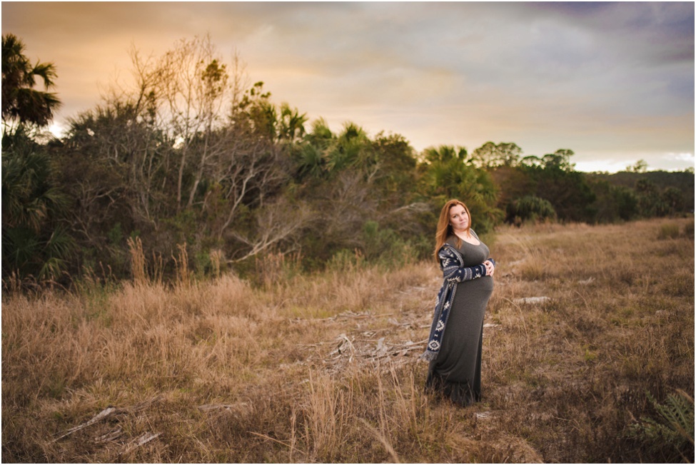 expecting mom to be Ponte Vedra photographer