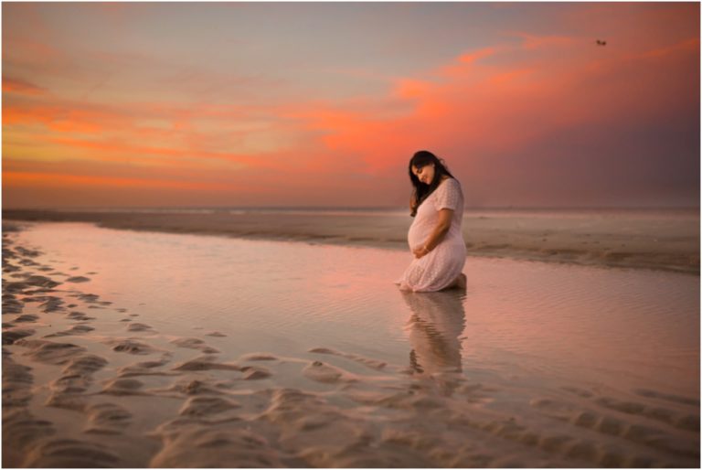 The best sunset pregnancy beach session. Jacksonville Beach maternity photographer. Florida couple's photo sessions. Newborn photographer Atlantic Beach