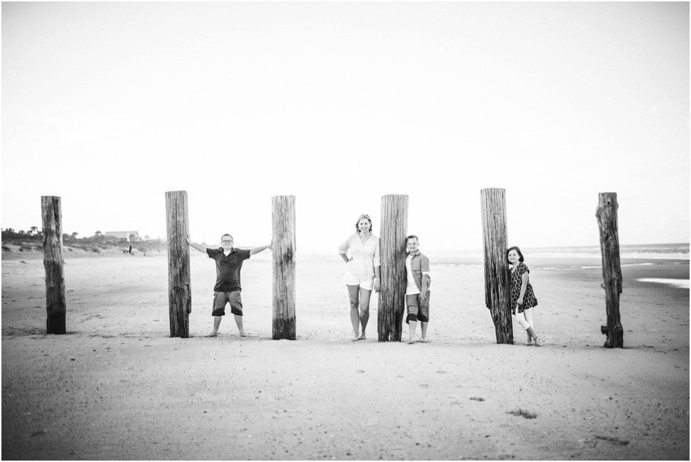 Ponte Vedra Beach photographer. Silly beach family session_0088.jpg