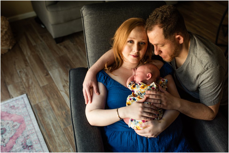 Jacksonville parents with their baby. Jax at home newborn session. At home newborn session Jacksonville Florida_0007.jpg