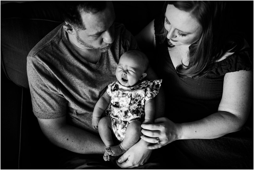 Jacksonville parents with their baby. Jax at home newborn session. At home newborn session Jacksonville Florida_0008.jpg