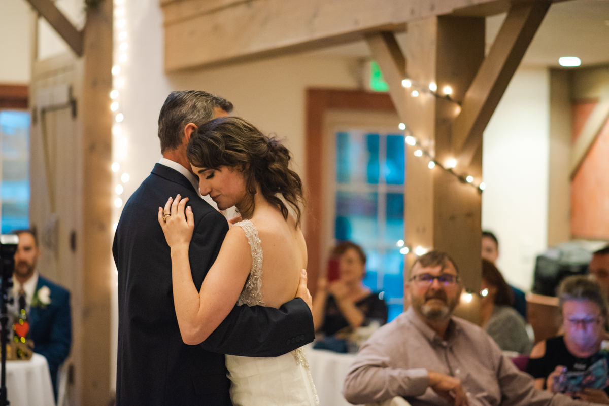 couple dancing at their wedding in a jacksonville couple photoshoot